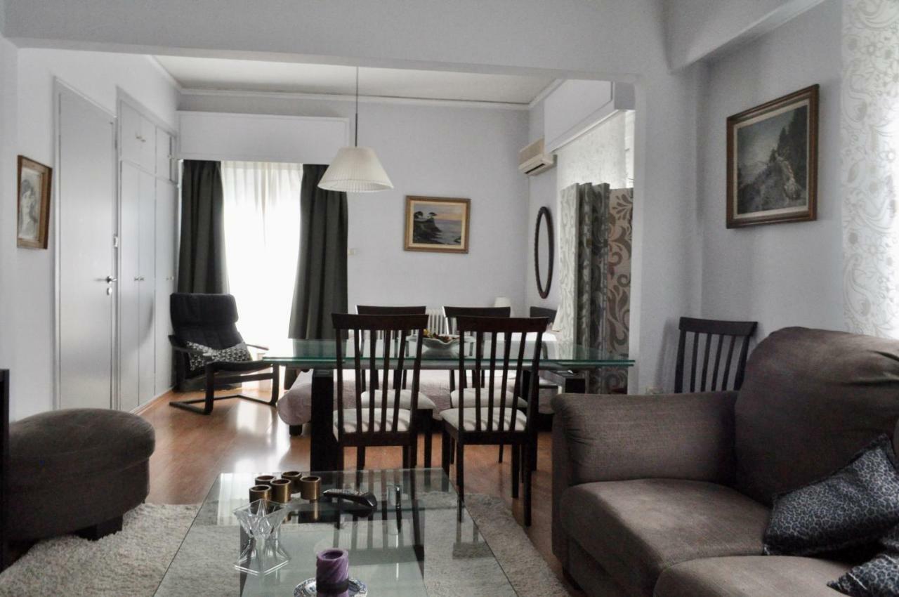 Apartment Awesome 3' From Metro Athens